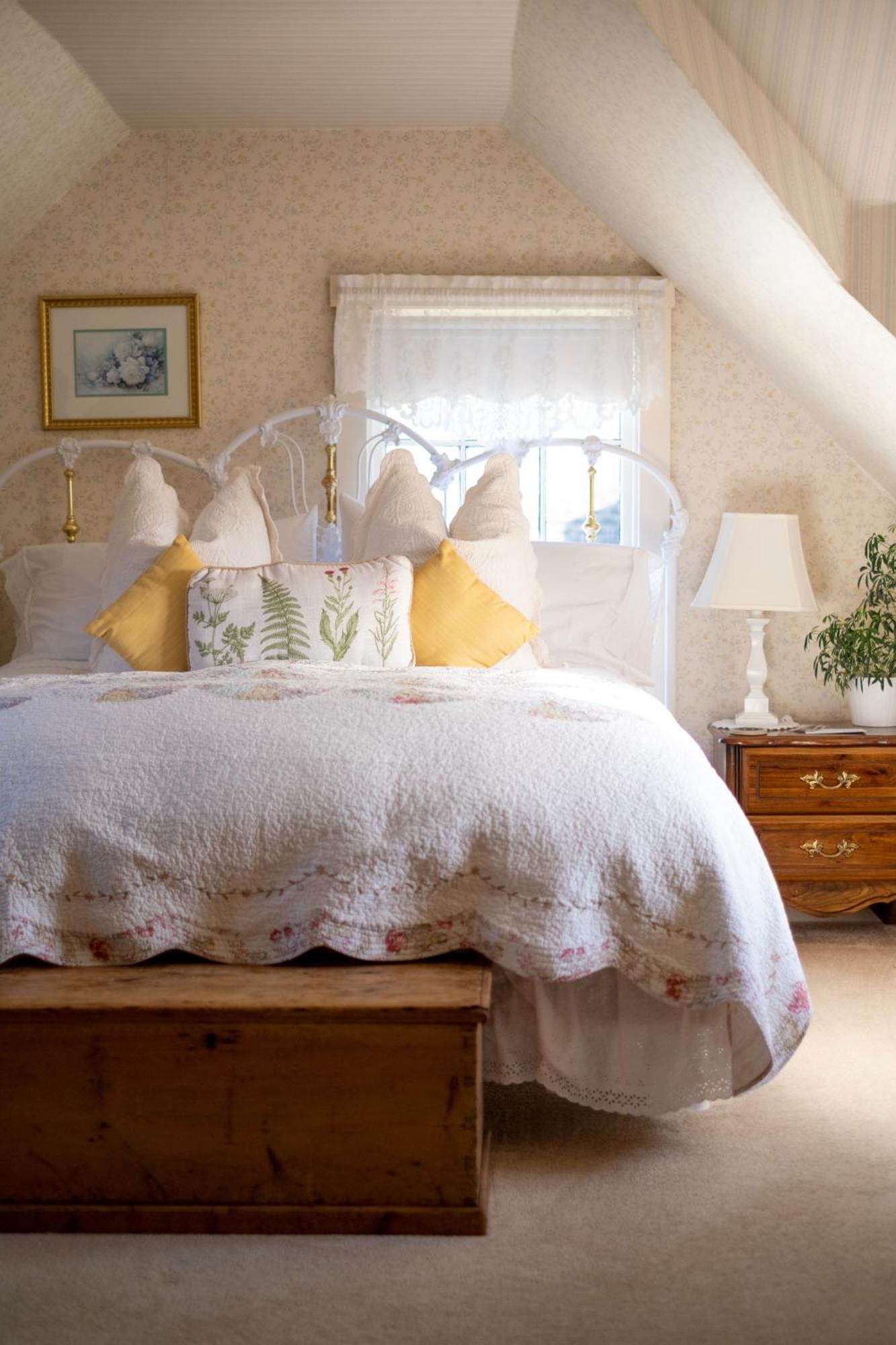 Headlands Bed and breakfast 3*